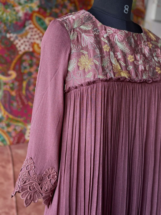 Dusty mauve 🧜‍♀️